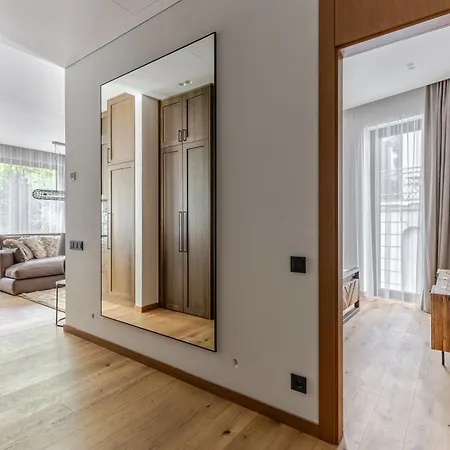 Luxury In The Center Nr3 Apartment